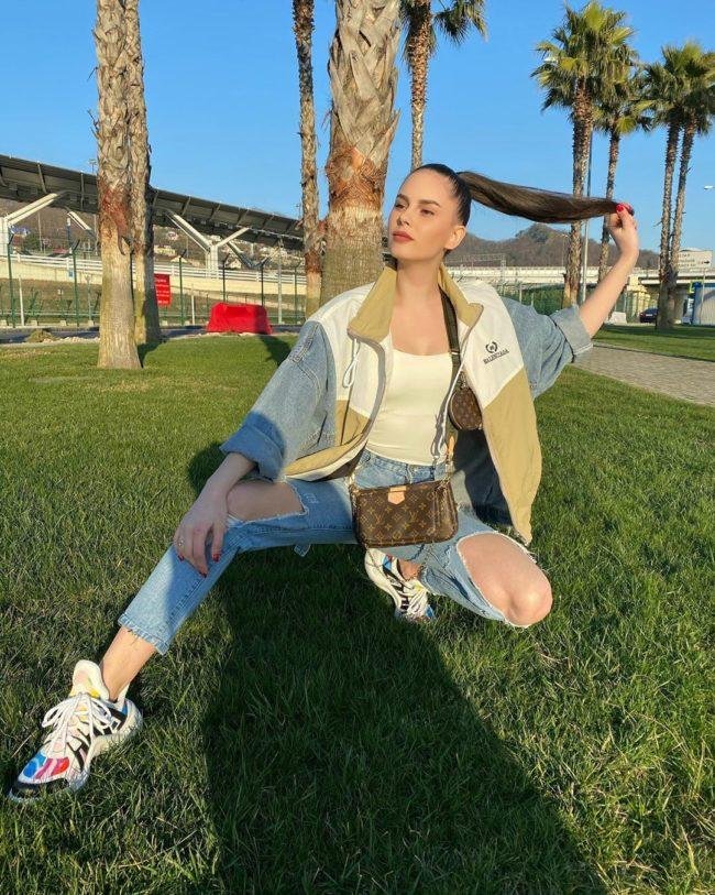 Аделина Мандарина