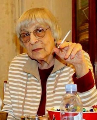 Юнна Петровна Мориц